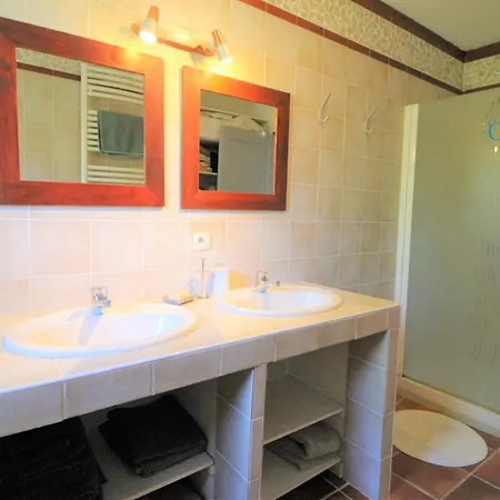Hyeres-charmante Piscine 5mn Plages Parking-wifi Villa Hyeres