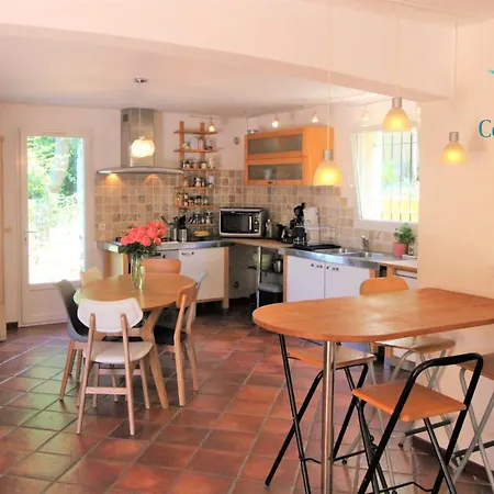 Hyeres-charmante Piscine 5mn Plages Parking-wifi Villa